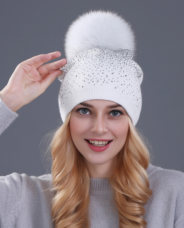 Rhinestones Rabbit fur knitted hat Rhinestones Rabbit fur knitted hat