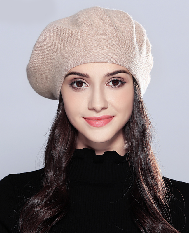Elegant Knitted Beret Elegant Knitted Beret